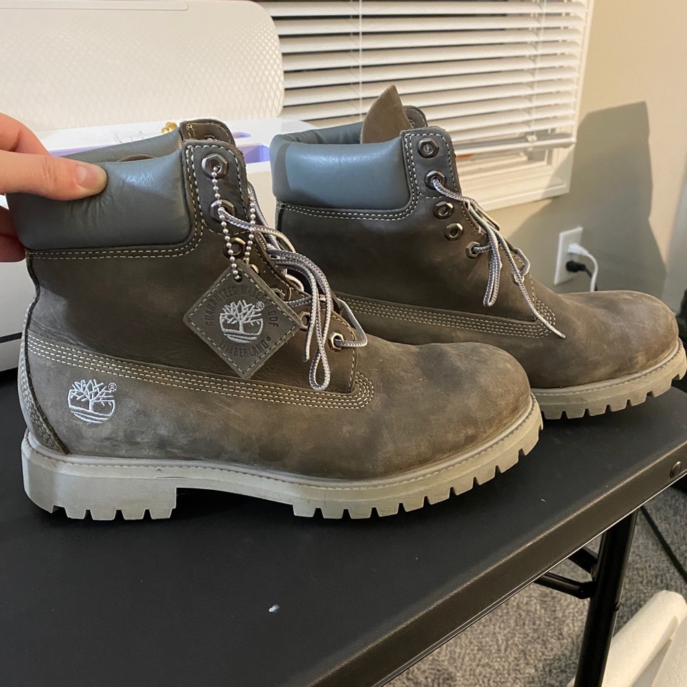 COPY - Size 10 men’s Timberland boots